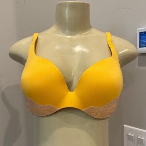 Victoria’s Secret lined Demi Yellow Lace Trim Bra 34D